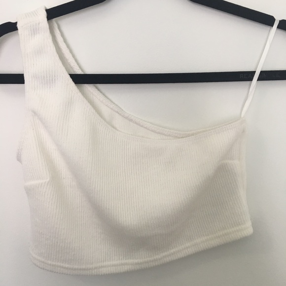 White one should crop top - Picture 2 of 4